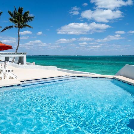 Water'S Edge Villa - Oceanfront With Private Pool Nassau Buitenkant foto