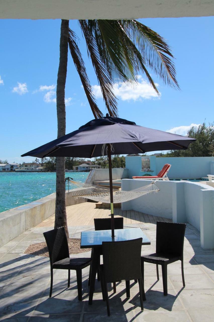 Water'S Edge Villa - Oceanfront With Private Pool Nassau Buitenkant foto