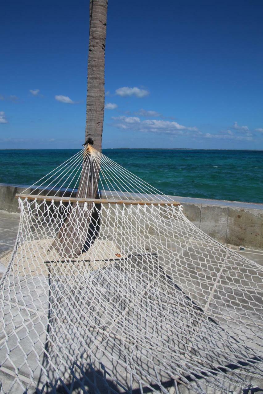 Water'S Edge Villa - Oceanfront With Private Pool Nassau Buitenkant foto