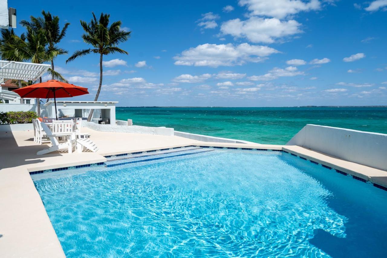 Water'S Edge Villa - Oceanfront With Private Pool Nassau Buitenkant foto